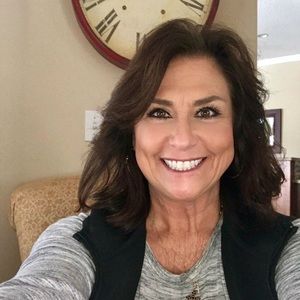 Meet your Posher, Gina